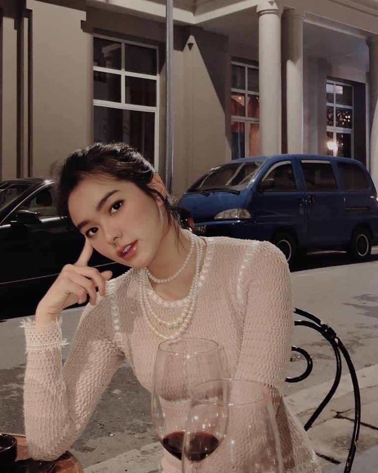 Từ thu nhập hàng tháng, Thiên Trang có thể tự mua chung cư trả góp cũng như chi trả học phí tại ngôi trường quy tụ không ít sinh viên tài năng.