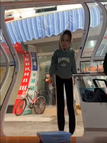 Trào lưu mới này thực hiện khá đơn giản, bạn chỉ cần quay clip người, cảnh vật hay bất cứ thứ gì bạn muốn, sau đó dùng hiệu ứng khiến cho hình ảnh chuyển động.