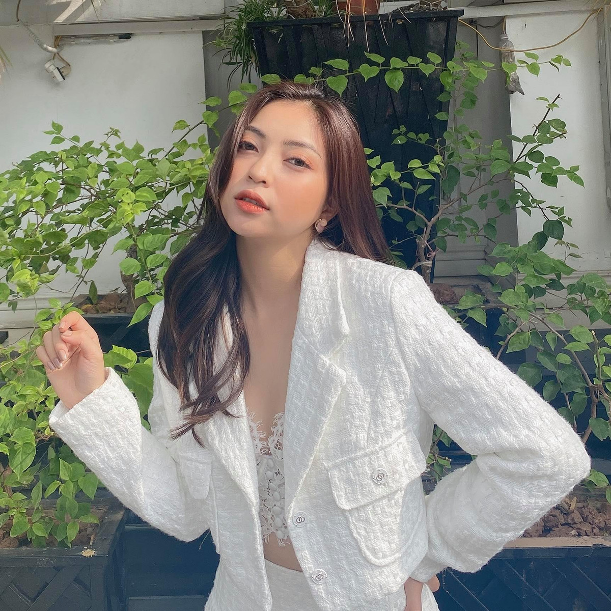 Nhiều người đang đồn đoán rằng có khi Nhật Lê đã tìm được bến đỗ phù hợp với mình sau nhiều biến cố và tổn thương thời gian qua.