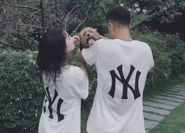 Không chỉ chưa từng dính tin đồn rạn nứt mà cặp đôi đã thoải mái công khai hình ảnh bên nhau lên mạng xã hội từ lâu, nhận được nhiều sự ủng hộ từ fan.