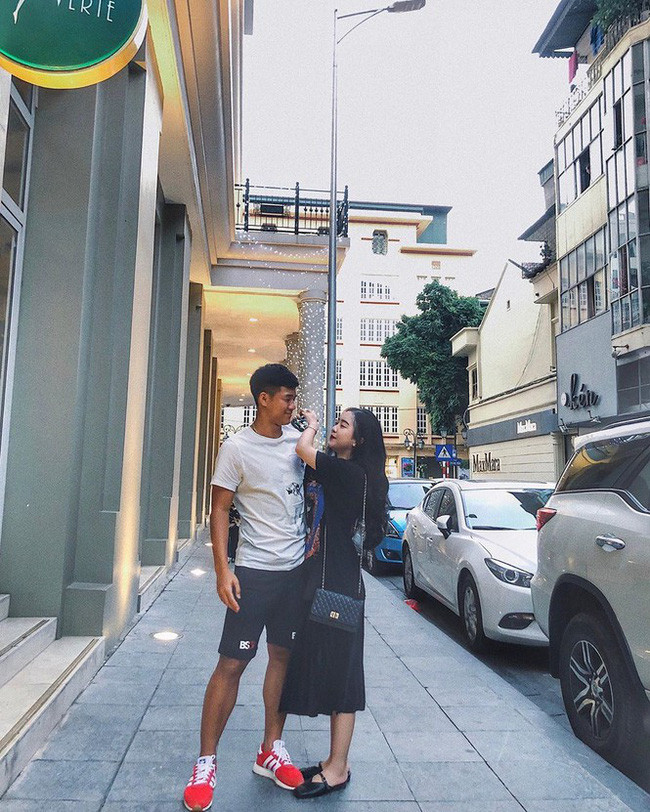 Cặp đôi Hà Đức Chinh và Mai Hà Trang có lẽ ít sóng gió, ít scandal nhất trong nhóm cầu thủ U23.