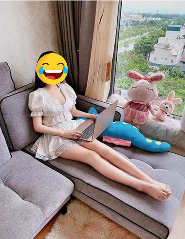 Trên trang cá nhân, ngoài khoe hình ảnh gợi cảm đến bỏng mắt, cô cũng gây chú ý với những status giảng giải về đạo lý hay những post "thả thính" đỉnh cao. Ảnh: FB NV