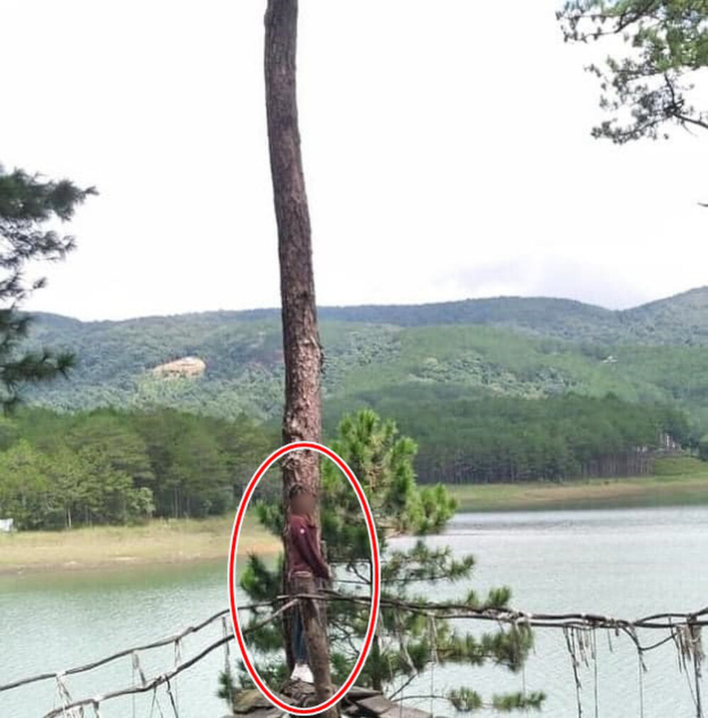 Tuy vậy những hình ảnh sau đó lại khiến cô gái trẻ phải cạn lời khi đặt trọn cả niềm tin vào anh người yêu.