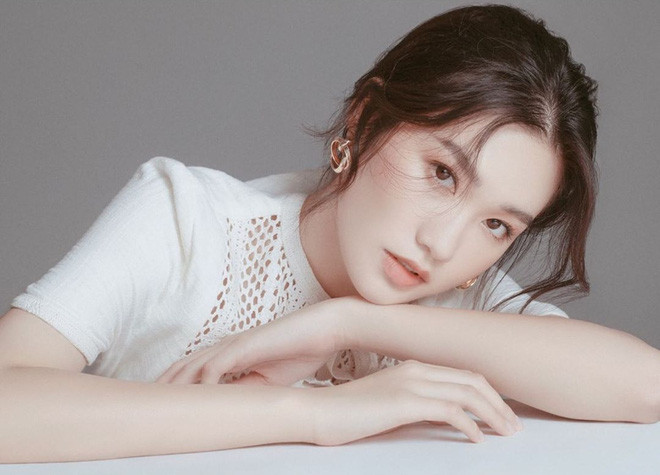 Người đẹp sinh năm 2001 sở hữu chiều cao tương đối chuẩn là 1m67. Nhờ vóc dáng cân đối, đặc biệt là biết cách chụp hình sao cho đẹp đã khiến Doãn Hải My ghi điểm hơn rất nhiều trên Instagram.