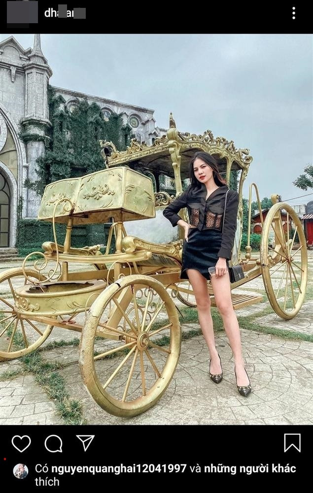 Nhiều người nghi ngờ nam cầu thủ dường như đã có “mối mới”, và anh chàng đang tích cực “thả thính” cô nàng này. Ảnh: Chụp màn hình