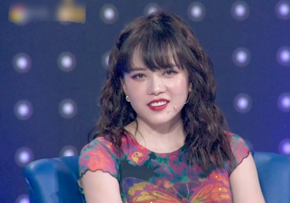 Thiều Bảo Trâm từng mất điểm vì lựa chọn trang phục lẫn kiểu tóc khiến mình già chát khi tham gia "Giọng ải giọng ai".