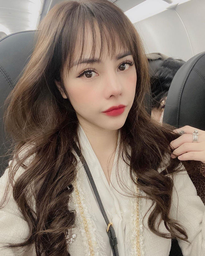 Bạch Lan Phương (1986) là gương mặt MC quen thuộc trên sóng VTV với các chương trình như VTV Kết Nối, Thời Trang Và Cuộc Sống...