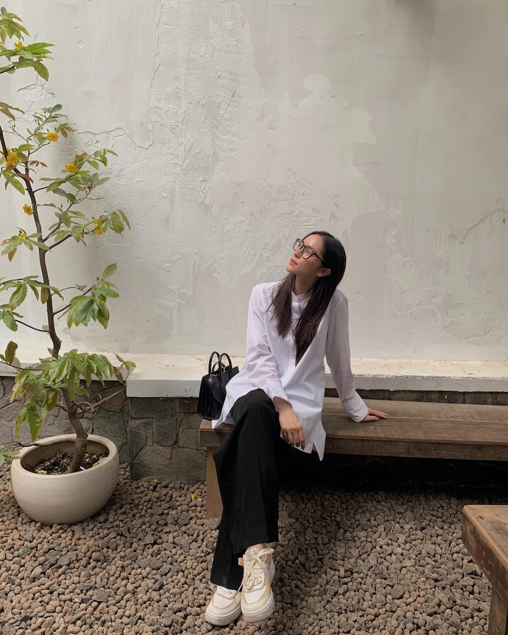 Cô nàng cũng đang là sinh viên của trường Cao đẳng Nghệ thuật Hà Nội, sở hữu trang Instagram cá nhân với hơn 30.000 người theo dõi.
