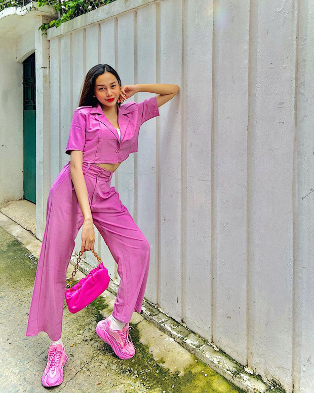 Thế nhưng bức ảnh đó cũng không khiến người hâm mộ thấy quá lạ lẫm, bởi lẽ Lương Mỹ Kỳ vốn dĩ đã sở hữu vòng 3 khá ''khủng'' lên đến 92cm.