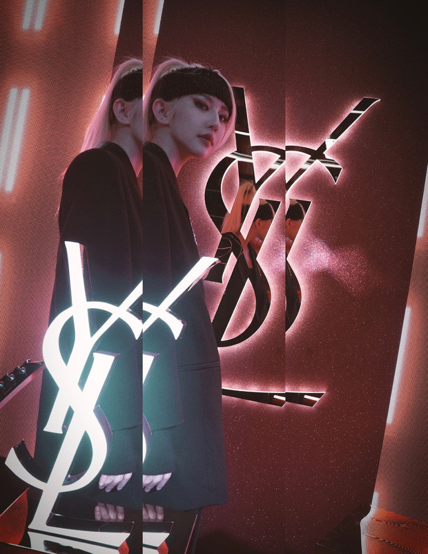 Nữ TikToker tham gia mạng xã hội này vào khoảng đầu năm 2019, muộn hơn khá nhiều so với các hot girl TikTok triệu follow khác, thế nhưng độ nổi tiếng của Hỏa Long lại chẳng kém cạnh gì ai.