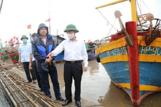 Bao so 2 tien gan dat lien, Hai Phong yeu cau dung hoat dong cap treo