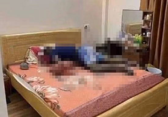 6. Người đàn ông tử vong trong nhà nghỉ: Theo chủ nhà nghỉ tại thị trấn An Châu (Bắc Giang), khi kiểm tra phòng nghỉ ngửi thấy mùi hôi từ một phòng nghỉ khóa trái cửa nên báo cảnh sát. Cảnh sát phá cửa vào trong và phát hiện ông Đỗ Văn Vương (52 tuổi, người Quảng Ninh) tử vong trên giường, người vẫn mặc quần áo. Người này thuê phòng suốt 4 ngày không, gọi không trả lời.