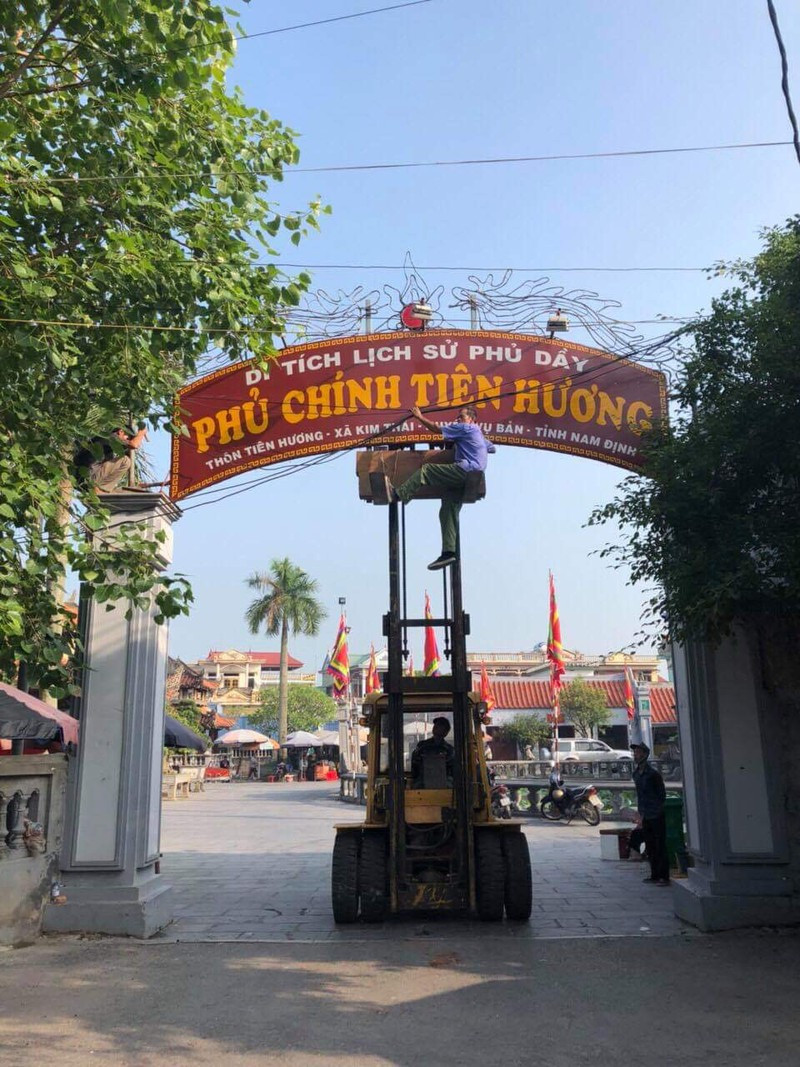 Nguyen nhan thu nhang danh co dong o Phu Day: de doi no?-Hinh-2