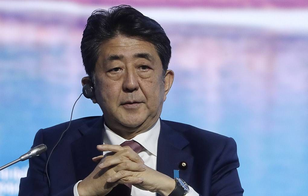 Tháng 12/2012, ông Abe quay lại vị trí Thủ tướng, lần thứ 2 thành lập Nội các sau cuộc bầu cử Hạ viện. Lần này, ông đã giúp Nhật Bản thay đổi, phát triển ở nhiều phương diện như ngoại giao, kinh tế, khoa học giáo dục…