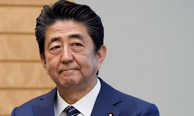 Trước đó, truyền thông Nhật Bản đưa tin, ông Abe đã đến bệnh viện và cuộc kiểm tra sức khỏe kéo dài khoảng 7 tiếng rưỡi.
