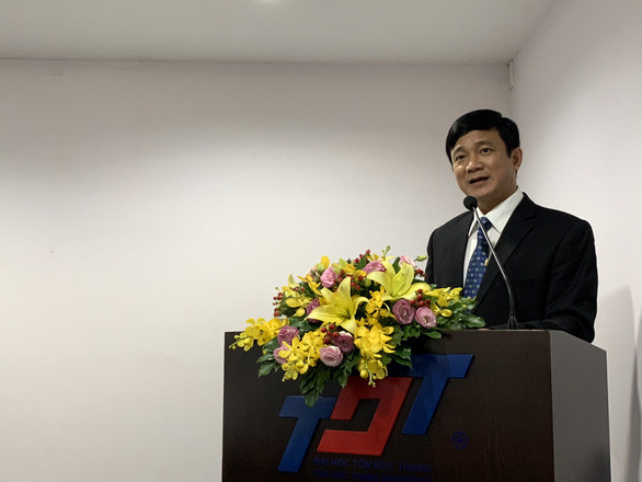  3. Kỷ luật hiệu trưởng Đại học Tôn Đức Thắng: UBKT Thành ủy TP.HCM công bố quyết định đình chỉ sinh hoạt cấp ủy, bí thư, ban chấp hành đối với ông Lê Vinh Danh, Bí thư Đảng ủy, Hiệu trưởng Trường ĐH Tôn Đức Thắng. Ông Võ Hoàng Duy, Phó Bí thư Đảng ủy nhà trường, được phân công tạm thời phụ trách Đảng ủy Trường ĐH Tôn Đức Thắng thay ông Lê Vinh Danh.