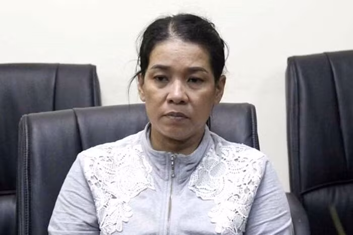 Cũng trong thời gian đầu năm, câu chuyện con gái thuê người giết cha xét xử năm 2019 cũng được lật lại. Trần Kiều Trang là con gái ruột của ông Ri (74 tuổi, là giám đốc một doanh nghiệp tại TPHCM). Cho rằng cha mình có quan hệ tình cảm với bà Chiến, là phó giám đốc nên không giao quyền quản lý cho mình nên đối tượng nảy sinh ý định dằn mặt bà này.