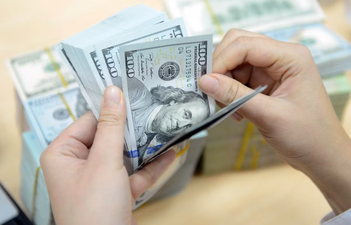 Vang, USD, gui tiet kiem: Bo tien vao dau?