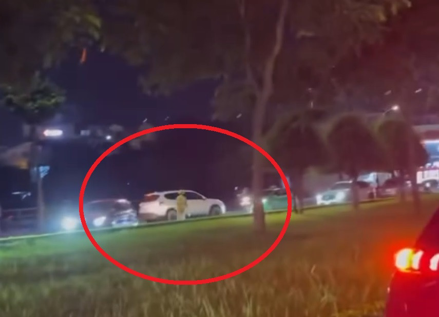 Tai xe lui xe tranh chot kiem tra nong do con co 4 loi vi pham-Hinh-2