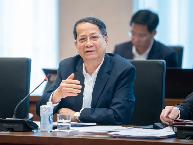 EVN Ha Noi doi lich chot so dien, nguoi tieu dung thiet hai hay loi?-Hinh-3