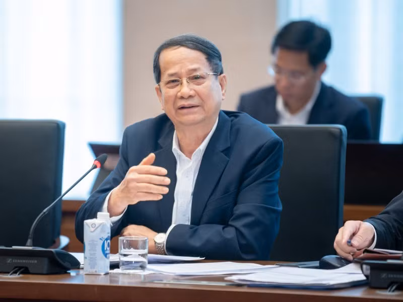 EVN Ha Noi doi lich chot so dien, nguoi tieu dung thiet hai hay loi?-Hinh-3