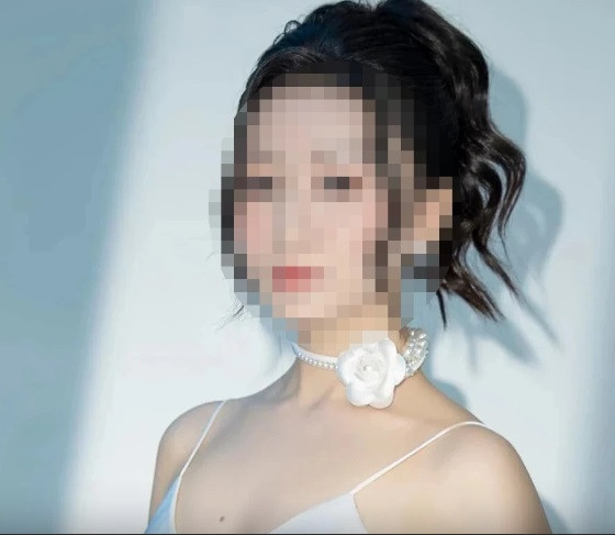 Tập trung các hoạt động xác minh, điều tra, đến 23h00 ngày 14/10/2023, các đơn vị nghiệp vụ thuộc CATP Hà Nội đã phối hợp Công an tỉnh Thái Bình phát hiện, bắt giữ nghi phạm là Tạ Duy Khanh (SN 1985; quê quán Kiến Xương, Thái Bình) tại Thái Bình. Đáng chú ý, trước thời điểm bị bắt giữ khi lẩn trốn tại nhà riêng vốn bỏ không đã lâu ở xã Hồng Thái, huyện Kiến Xương, Khanh đang trốn dưới gầm giường, tay cầm con dao cứa cổ tự tử nhưng bất thành. Sau đó Khanh được cảnh sát đưa đến bệnh viện điều trị vết thương. Khi đối tượng hồi phục sẽ tiếp tục làm việc với Cơ quan điều tra. 