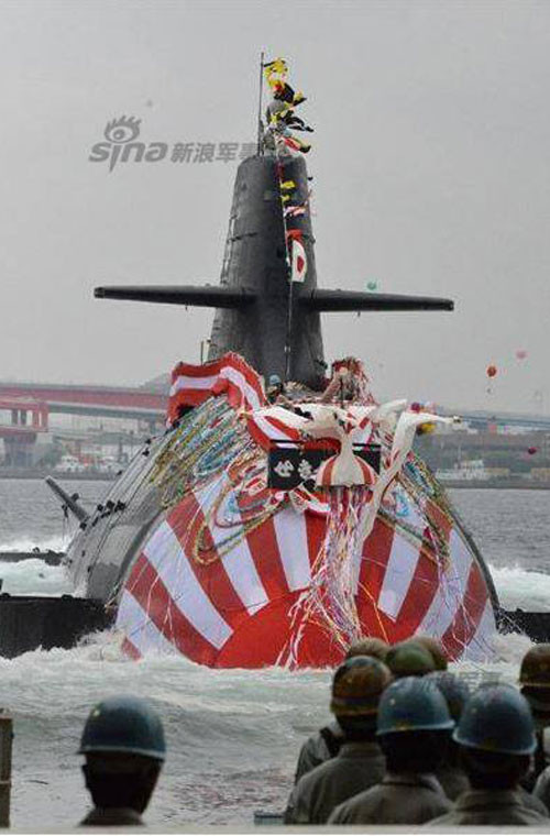 Chương trình tàu ngầm lớp Soryu được khởi động từ năm 2005, dự kiến đóng 11 chiếc để thay thế lớp tàu ngầm cũ Oyashio.