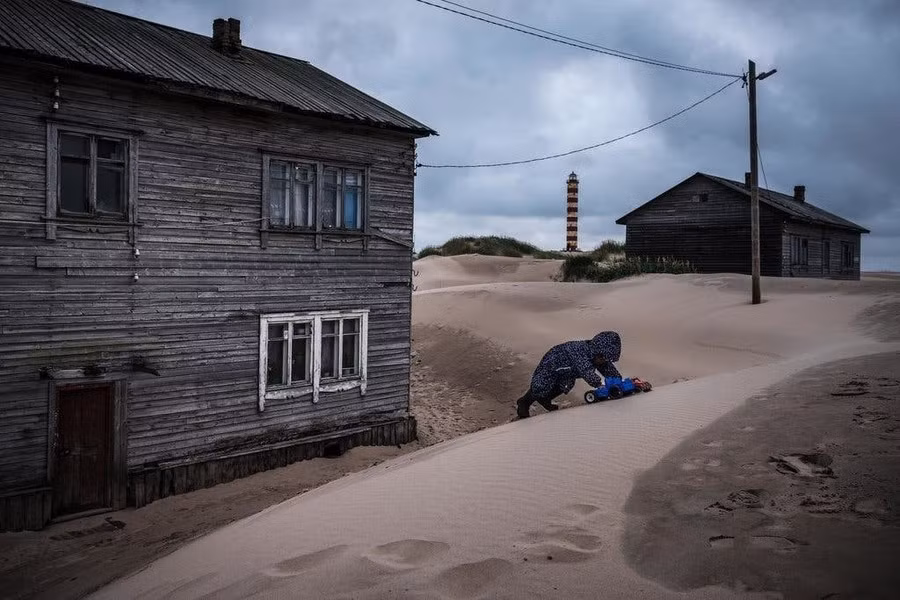 Hiện tại, làng Shoyna chỉ còn có 300 dân cư sống dựa vào trợ cấp thất nghiệp và lương hưu.