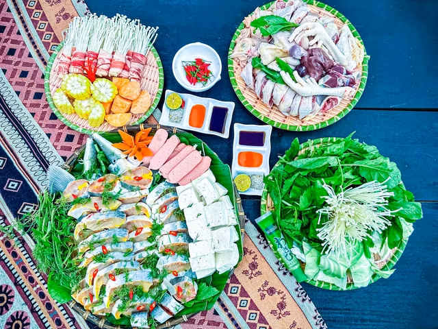 Mô hình nuôi cá tầm kết hợp du lịch cộng đồng ở Yên Lập - Hình 3 Mo hinh nuoi ca tam ket hop du lich cong dong o Yen Lap-Hinh-3