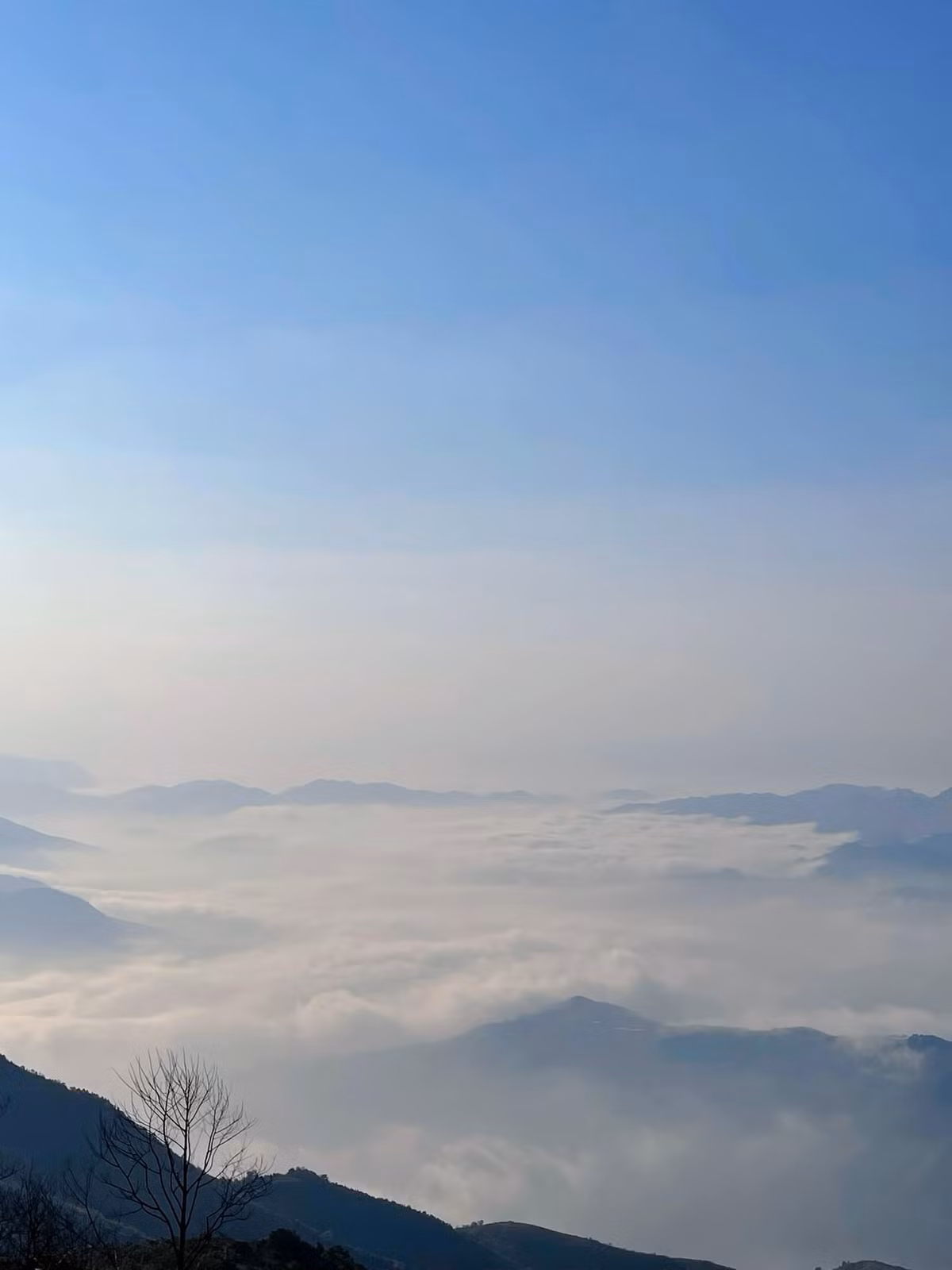 Cô gái đến từ Hưng Yên cho hay, trước khi đi du lịch, cô nàng thường có thói quen tìm hiểu và lên kế hoạch trước những địa điểm nổi tiếng, những quán ăn ngon ở nơi sắp đến để không bỏ lỡ địa điểm nào cũng như có thể tận hưởng trọn vẹn những gì đặc sắc nhất ở mảnh đất đó.