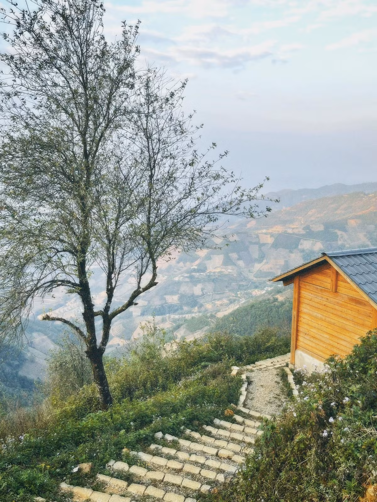 Do trước đó được thưởng thức đồ ăn trưa quá ngon, các bạn tiếp tục quay trở lại bếp Tấm ăn uống tiếp rồi trở về Hà Nội, kết thúc trọn vẹn hành trình 2 ngày 1 đêm tận hưởng vẻ đẹp Tà Xùa.