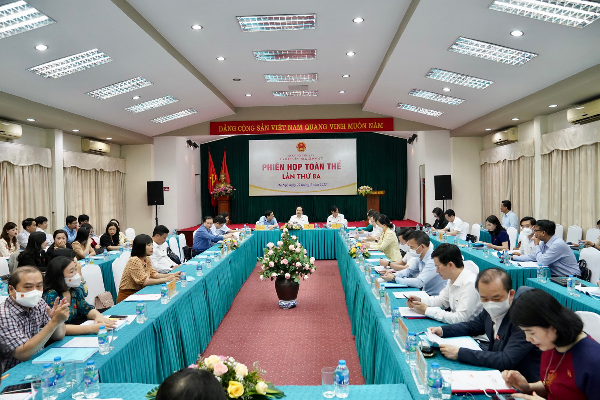 De nghi quy dinh Lich su la mon hoc bat buoc