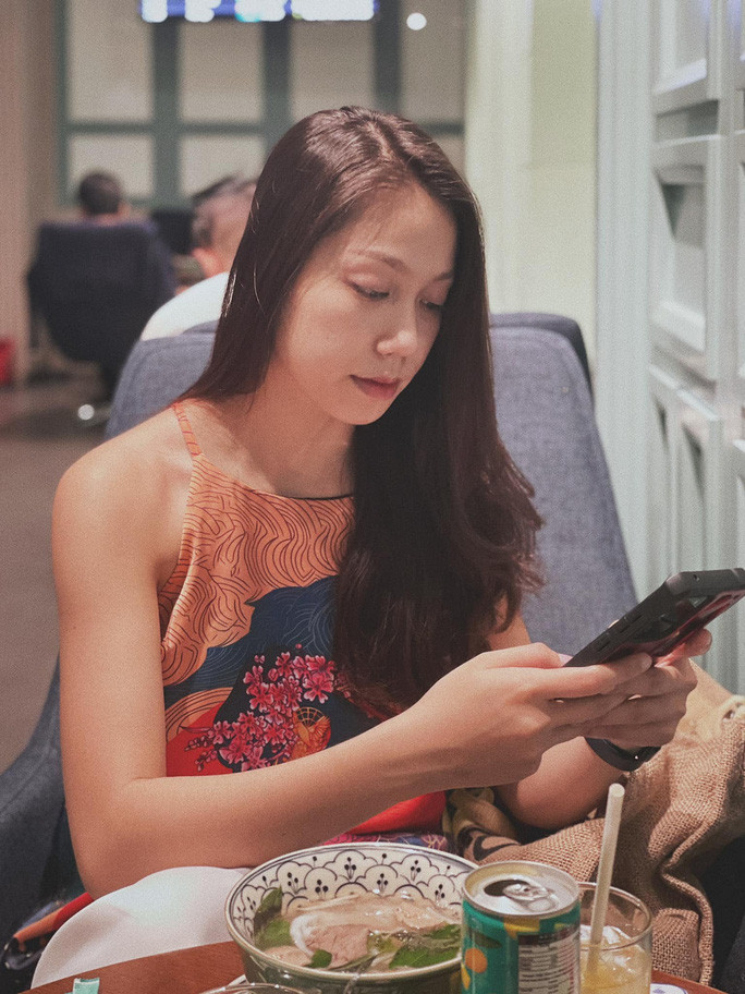 Xác minh kết quả học tập của cháu A. tại Trường tiểu học Đinh Tiên Hoàng, trong quá trình học tại trường cháu học giỏi, tiếp thu bài nhanh, ngoan ngoãn… nên việc các bị cáo khai đánh cháu A. do cháu học tập kém, không ngoan là không có cơ sở.