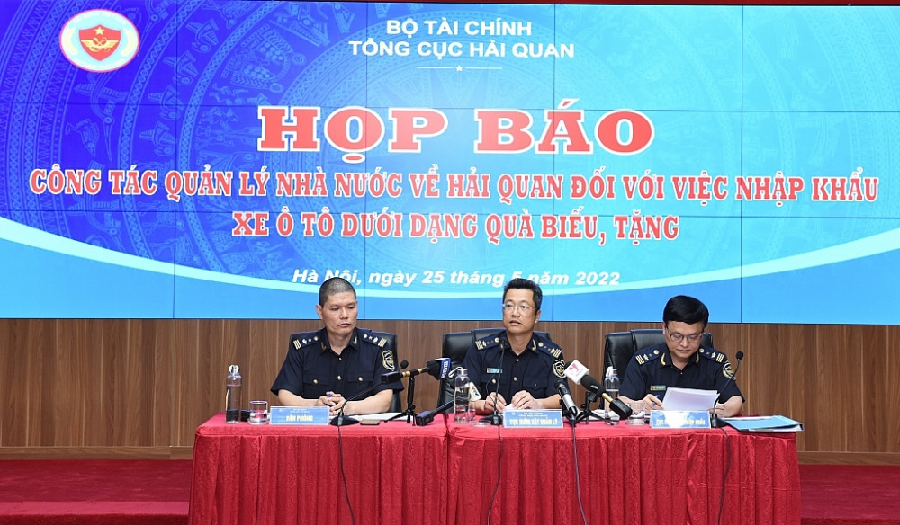 Duong day nhap khau sieu xe bieu tang: Tong cuc Hai quan noi gi?-Hinh-2