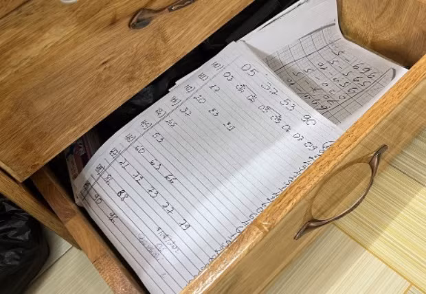 250 canh sat An Giang tham gia triet pha duong day so de “khung”-Hinh-2