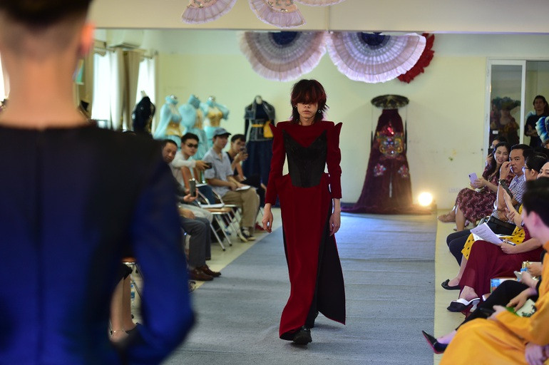 Man trinh dien thoi trang phi gioi tinh do SV Ha Noi thiet ke-Hinh-8