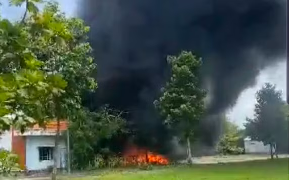 Tin nóng 22/5: Đang điều tra cô gái gợi cảm bị kẻ biến thái sàm sỡ - Hình 2 Tin nong 22/5: Dang dieu tra co gai goi cam bi ke bien thai sam so-Hinh-2