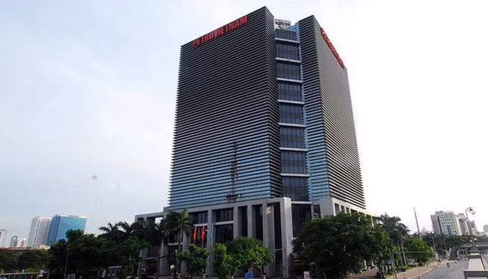 Petro Vietnam bi de nghi thoai von khoi bat dong san, chung khoan