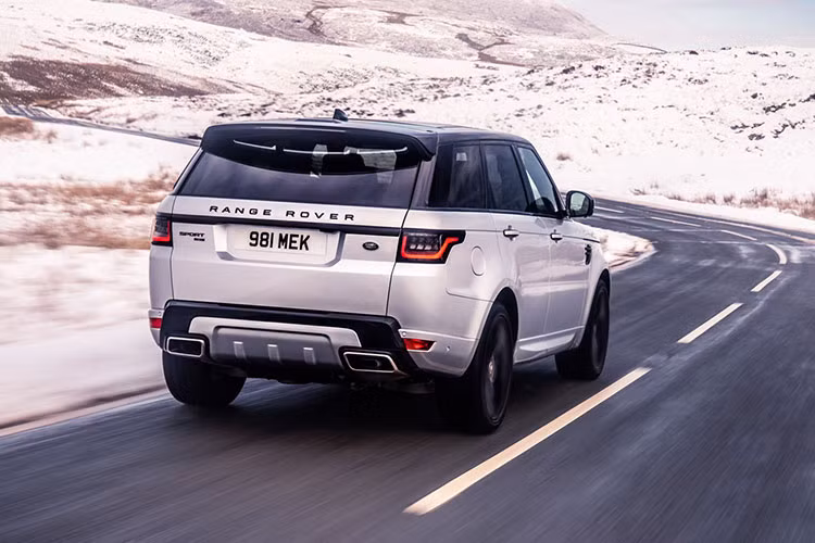 Cuối cùng, toàn bộ dòng Range Rover Sport 2019 mới tại Mỹ đều có hệ thống kiểm soát địa hình Terrain Response 2 và hộp phân phối 2 cấp.