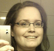 Kinh di nguoi phu nu thich may mua voi xac chet