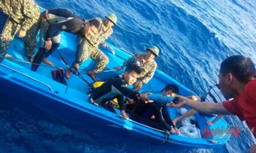 Thang quan ham 2 phi cong tủ nạn vu Su-22