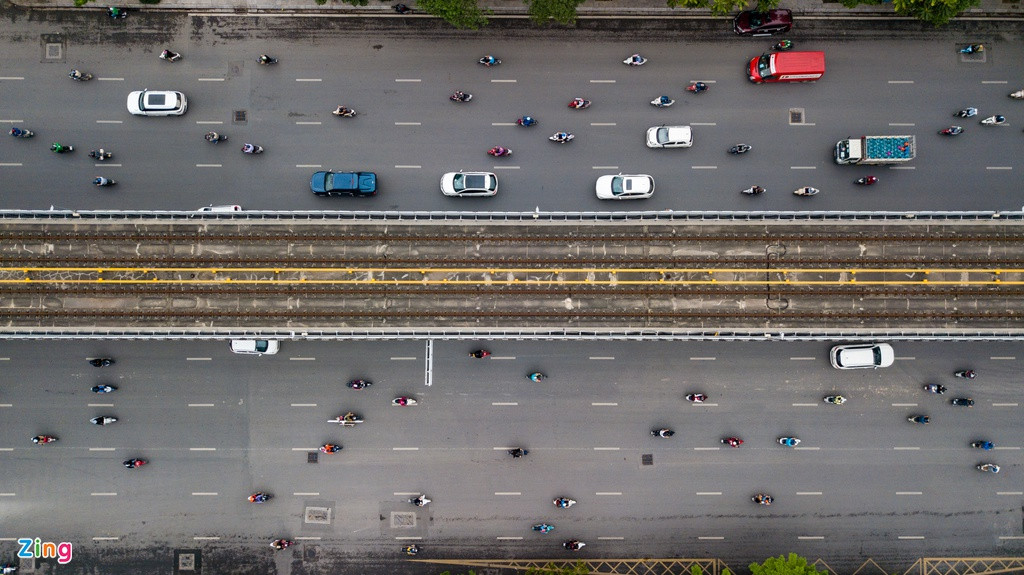 Tính đến 6h ngày 21/4, Việt Nam ghi nhận tổng cộng 268 bệnh nhân mắc COVID-19, trong đó có 160 người từ nước ngoài, chiếm 59,7% và 108 người lây nhiễm trong cộng đồng chiếm 40,3%. Hôm nay là ngày thứ 5 liên tiếp không ghi nhận ca bệnh mới. 