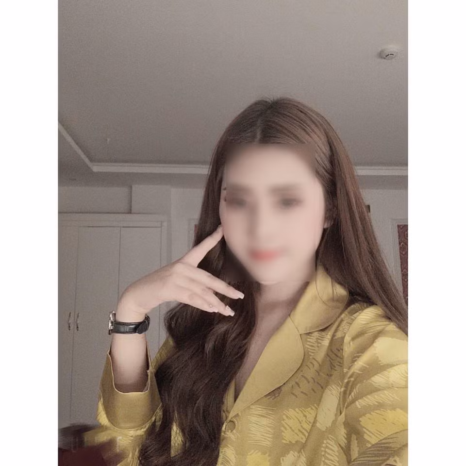 Chan dung tu ba xinh dep duong day vua ban dam vua choi ma tuy benh hoan-Hinh-11