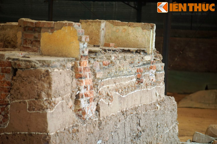 Các nhà nghiên cứu nhận định, những lớp đất ở khu khảo cổ 18 Hàng Diệu mang dấu ấn của đủ hết các thời kì lịch sử trong vòng 1300 năm qua, lại có diễn biến theo trật tự và liên tục không gián đoạn, đặc biệt là có vị trí ở trung tâm của Hoàng thành và Cấm thành Thăng Long.