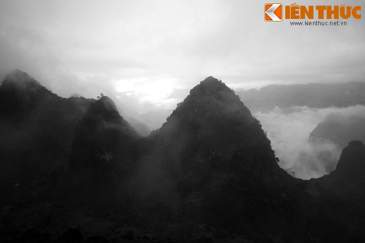 Với những khúc cua “thót tim” và cảnh quan hùng vĩ, ngày nay Mã Pì Lèng được mệnh danh là “Vua của các con đèo” ở Việt Nam, đồng thời cũng là một trong “tứ đại đỉnh đèo” ở miền núi phía bắc, cùng với đèo Pha Đin, đèo Ô Quy Hồ và đèo Khau Phạ.