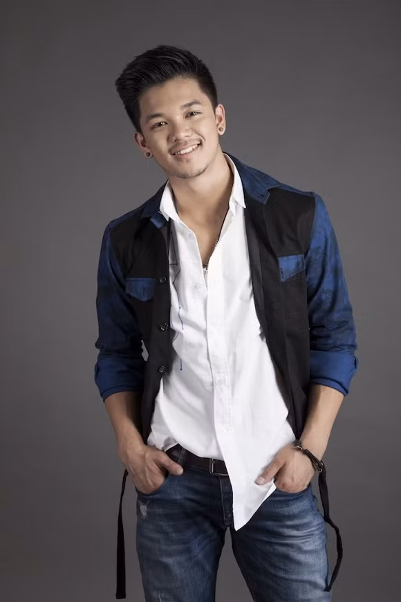 Thi sinh Vietnam Idol 2015 bi loai vi chon sai bai hat-Hinh-6