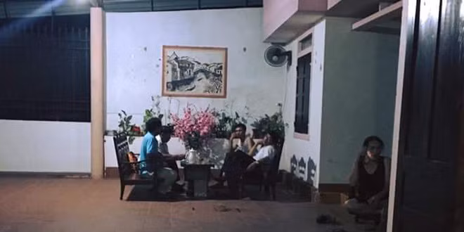 Cơ quan điều tra cho hay, thi thể bé Nghĩa có nhiều vết đâm và đang trong quá trình phân hủy (Ảnh: Soha).