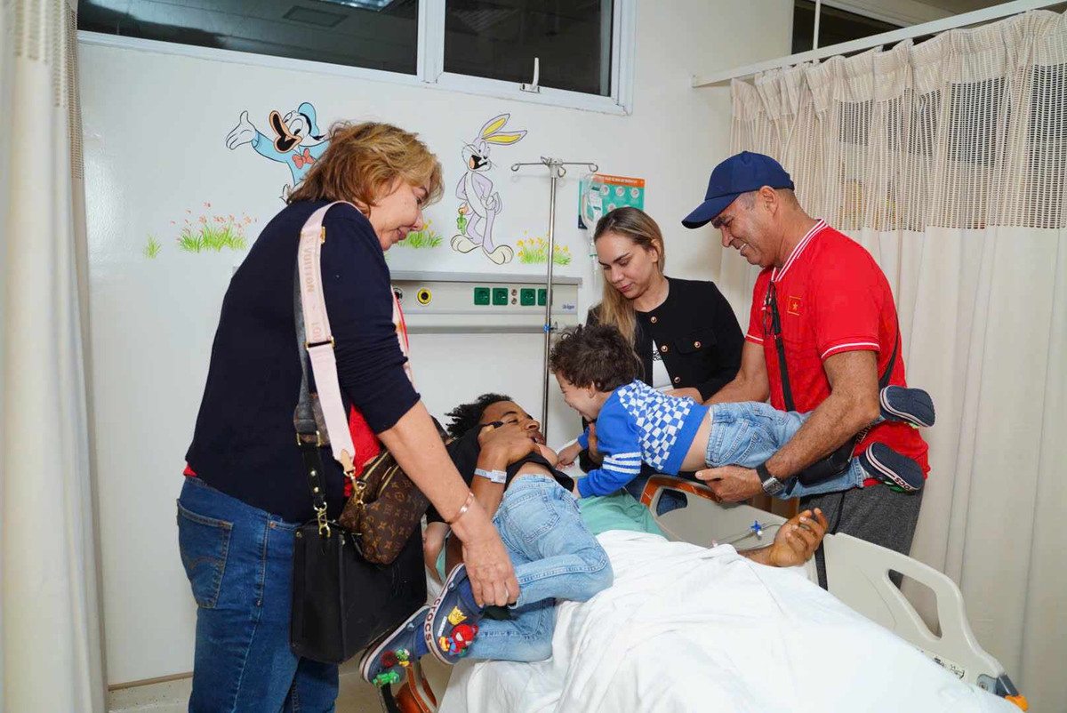 Gia đình Xuân Son luôn đồng hành cùng nam cầu thủ.