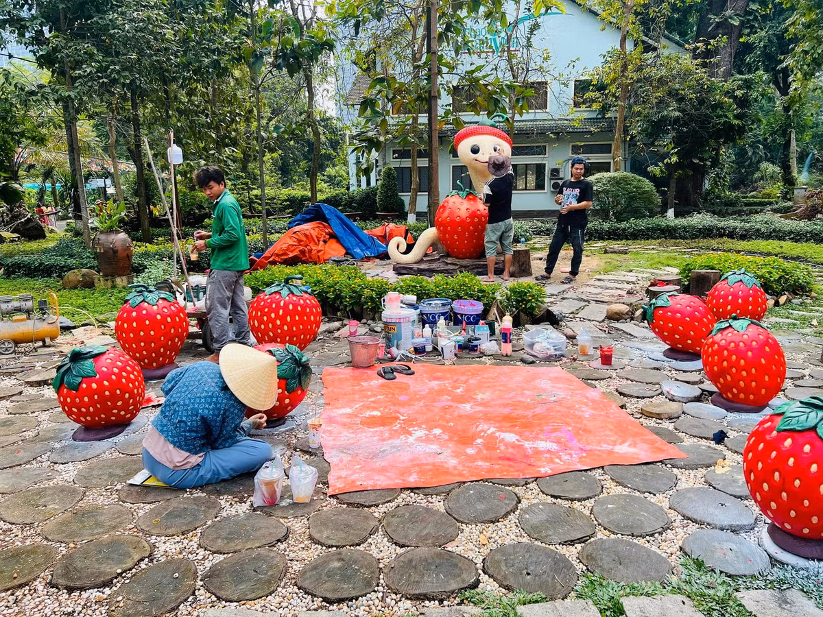 Mô hình khi hoàn thiện dự đoán sẽ là địa chỉ nhiều du khách đến check-in, rất nhiều người đã bày tỏ sự thích thú: "Ui bé rắn dâu này cưng quá đi", "mốt xong phải đưa lũ trẻ con nhà mình đến check-in mới được", "thế này thì ai bảo rắn đáng sợ ở đâu".