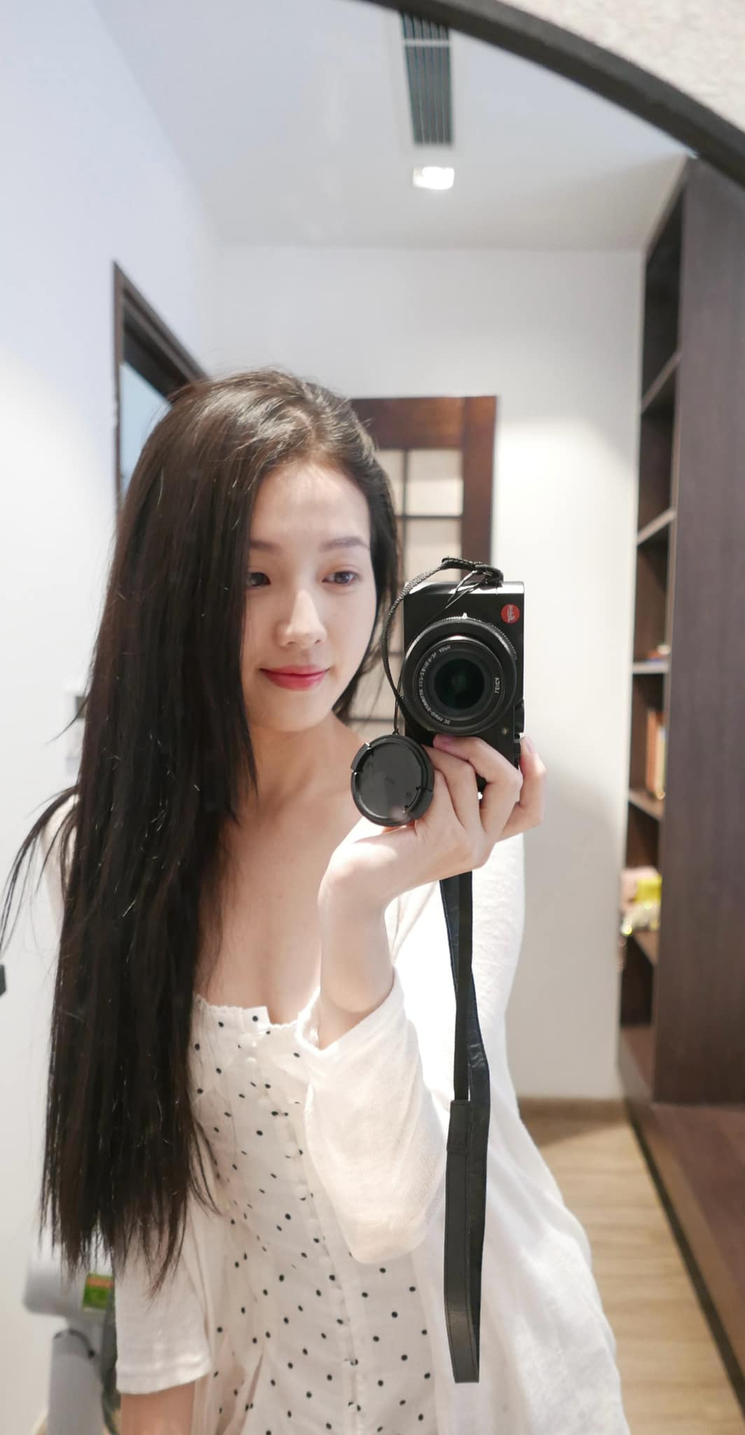 Cô từng góp mặt vào một số bộ phim như: "Nhà trọ Balanha", "Tình yêu và tham vọng", "Hương vị tình thân"... và phim điện ảnh "Cậu Vàng".